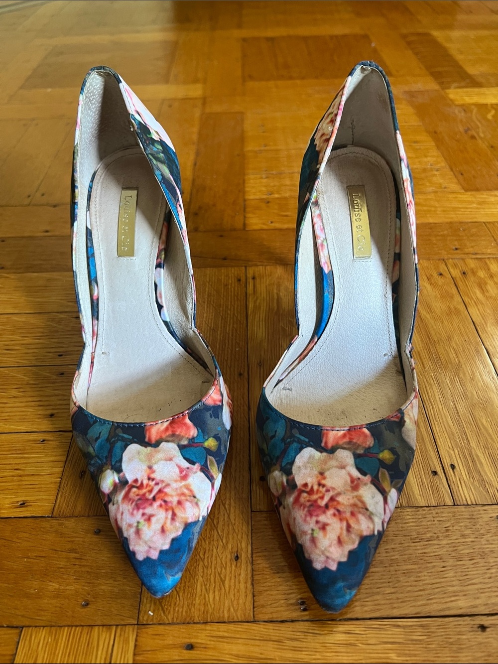 Louise et Cie Navy Blue Floral Pointed-Toe Pumps